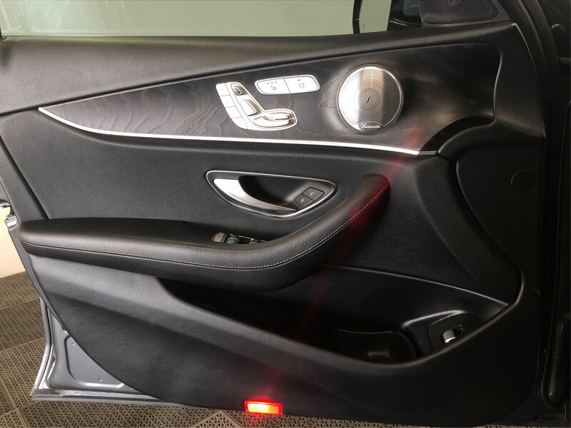 Used 2018 Mercedes-Benz E 300 image 17