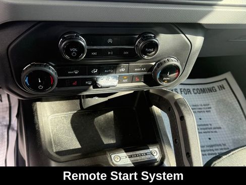 Used 2022 Ford Bronco Big Bend w/ Sasquatch Package image 15