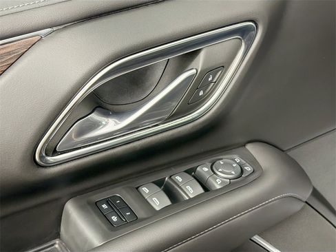 Used 2022 Chevrolet Tahoe LT image 17