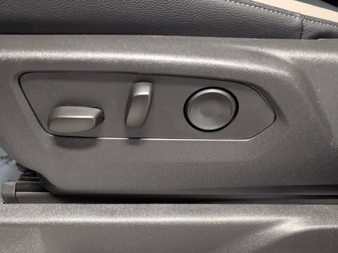 New 2025 Chevrolet Silverado 1500 RST w/ Convenience Package II image 18