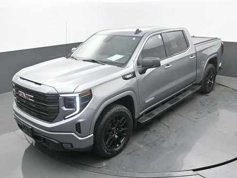 Used 2024 GMC Sierra 1500 Elevation w/ X31 Off-Road Package AWD/4WD image 30