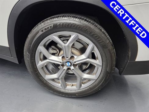 Certified 2023 BMW X3 sDrive30i image 18