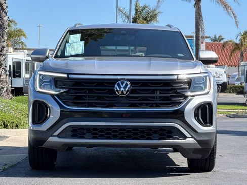 Used 2024 Volkswagen Atlas Cross Sport SE FWD image 9