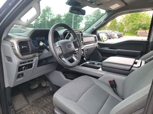 Used 2024 Ford F150 XLT AWD/4WD image 9