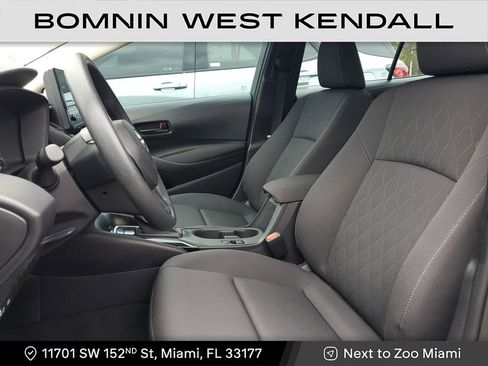 Used 2025 Toyota Corolla LE image 12