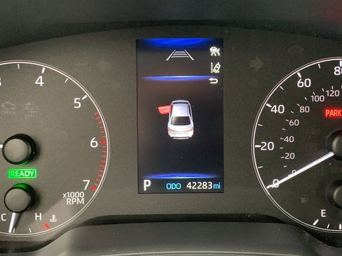 Used 2023 Toyota Corolla LE image 30