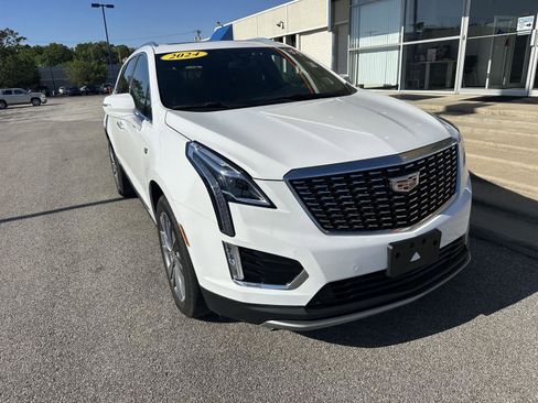 Used 2024 Cadillac XT5 Premium Luxury FWD image 3