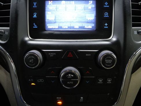 Used 2014 Jeep Grand Cherokee Laredo w/ Quick Order Package 23E RWD image 19