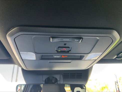 Certified 2024 Toyota Tacoma TRD Off-Road image 33