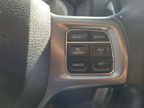 Used 2021 RAM 1500 Classic SLT image 20