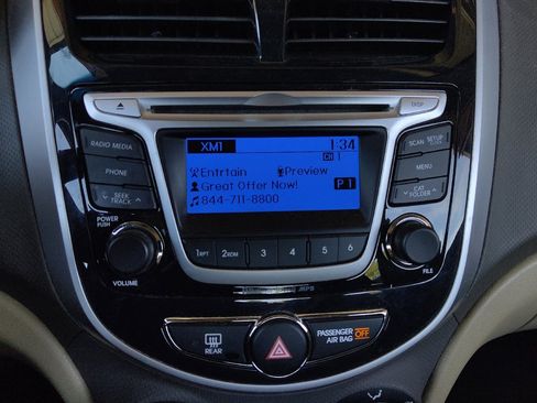 Used 2014 Hyundai Accent GLS w/ Option Group 2 FWD image 25