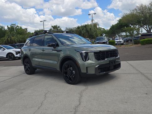 Certified 2025 Kia Sorento X-Line EX image 2