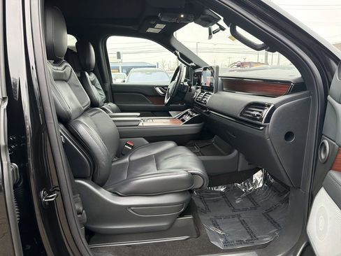 Certified 2024 Lincoln Navigator Reserve image 15