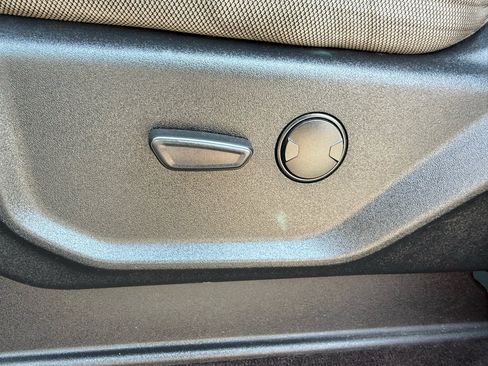 Used 2020 Ford F150 XLT image 13