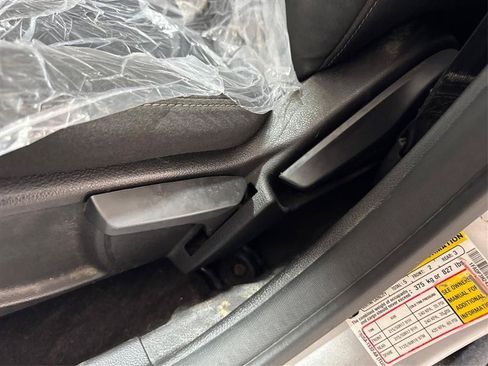 Used 2018 Ford Focus SEL FWD image 19