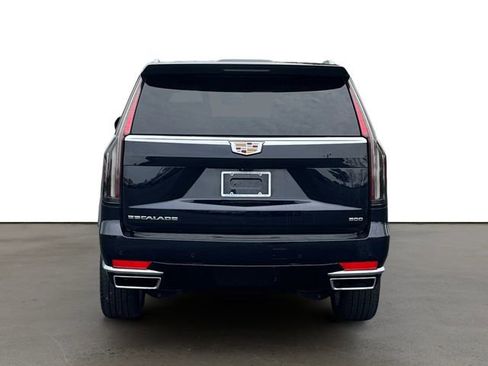 Certified 2023 Cadillac Escalade Premium Luxury Platinum AWD/4WD image 4