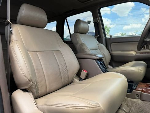 Used 2000 Toyota 4Runner Limited image 14