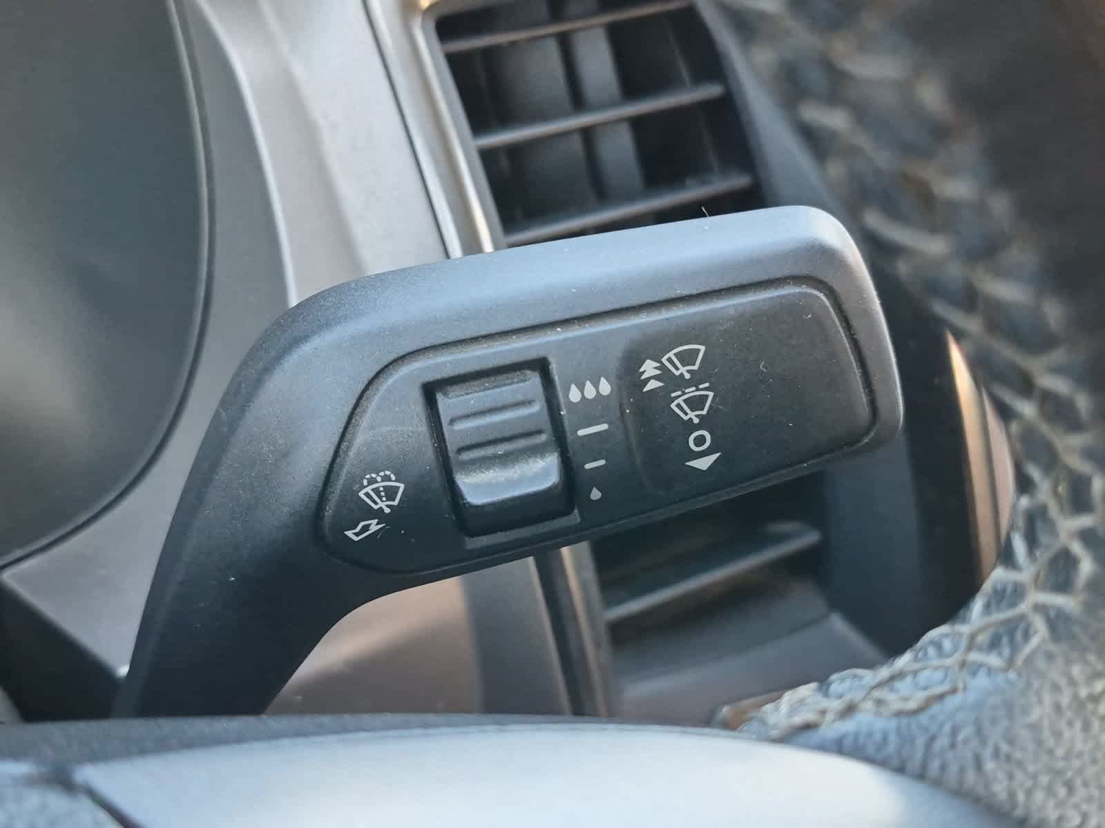 Used 2019 Ford Ranger XLT w/ Equipment Group 302A Luxury AWD/4WD image 25