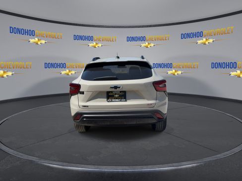 New 2026 Chevrolet Trax RS FWD image 10