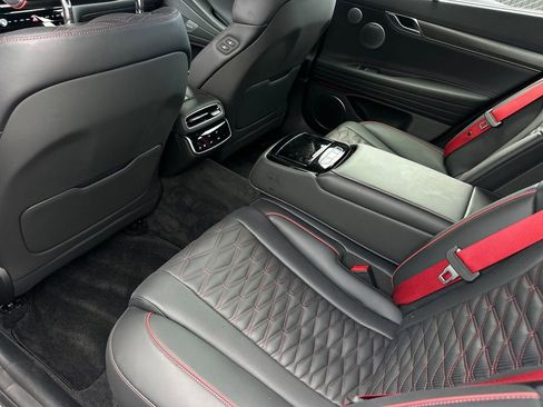 Used 2025 Genesis G80 3.5T Sport Prestige image 13
