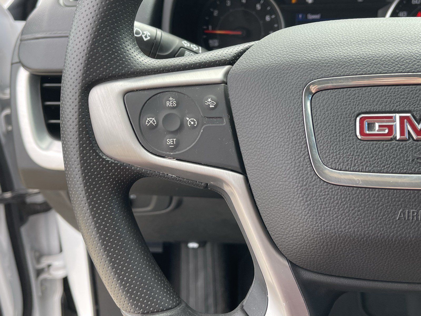 Used 2022 GMC Terrain SLE w/ Driver Convenience Package AWD/4WD image 21