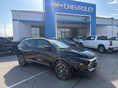 Certified 2023 Chevrolet Blazer Premier w/ Driver Confidence II Package image 1