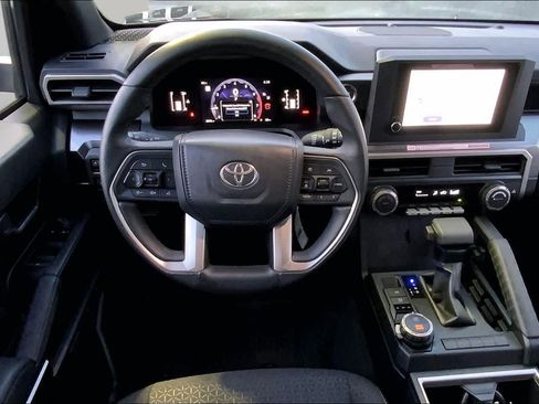 Used 2026 Toyota 4Runner SR5 AWD/4WD image 6