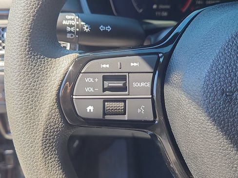 Certified 2023 Honda Civic LX image 19