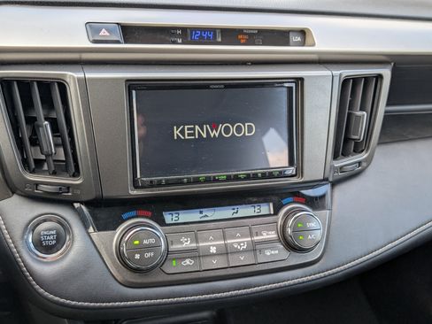 Used 2014 Toyota RAV4 Limited w/ Technology Package AWD/4WD image 28