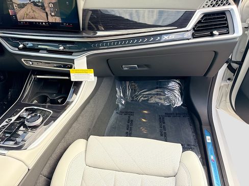 New 2026 BMW X5 xDrive50e w/ Executive Package AWD/4WD image 18