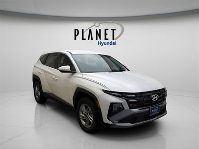 New 2025 Hyundai Tucson SE