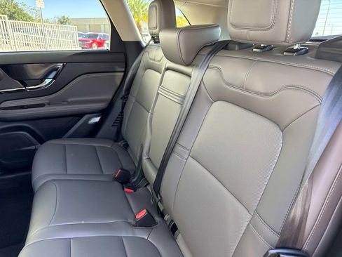 New 2026 Lincoln Corsair Premiere image 14