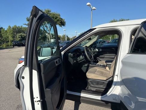 Used 2021 Ford Explorer 2WD image 13