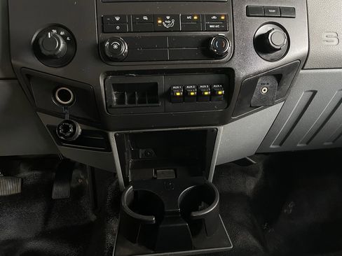 Used 2012 Ford F450 XL w/ PWR Equipment Group image 26