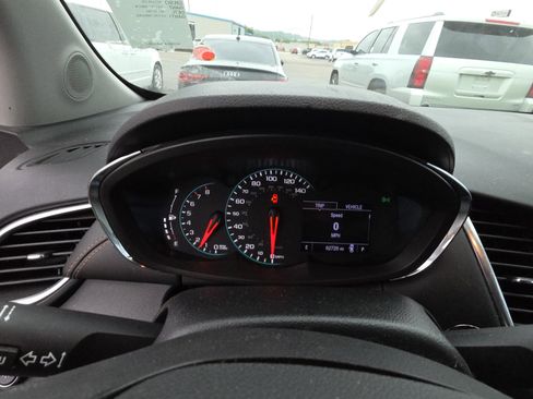 Used 2020 Chevrolet Trax Premier w/ LPO, Cargo Package FWD image 9