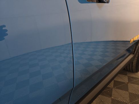 Used 2022 Rivian R1S Launch Edition AWD/4WD image 35