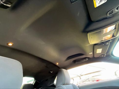 Used 2019 Dodge Challenger SXT RWD image 13