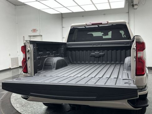 Used 2026 Chevrolet Silverado 1500 RST w/ RST Select Package AWD/4WD image 33