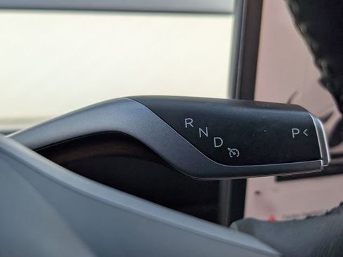 Used 2023 Tesla Model 3 Standard Range RWD image 23