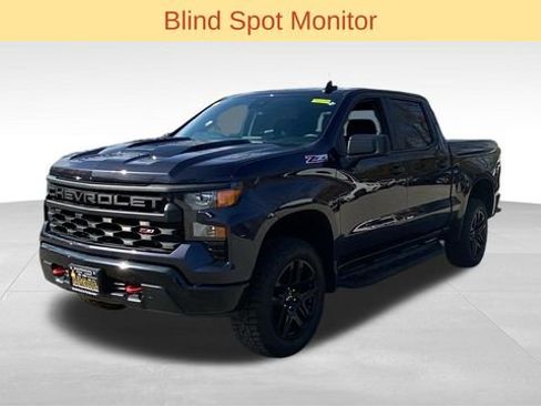Used 2022 Chevrolet Silverado 1500 Custom Trail Boss w/ LPO, Dark Essentials Package AWD/4WD image 3