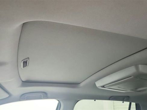 Used 2020 Honda Pilot Touring image 16