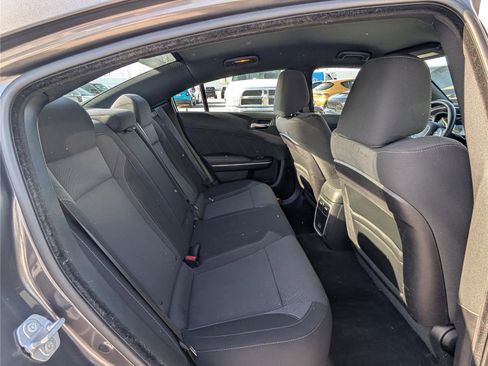 Used 2016 Dodge Charger SXT image 11