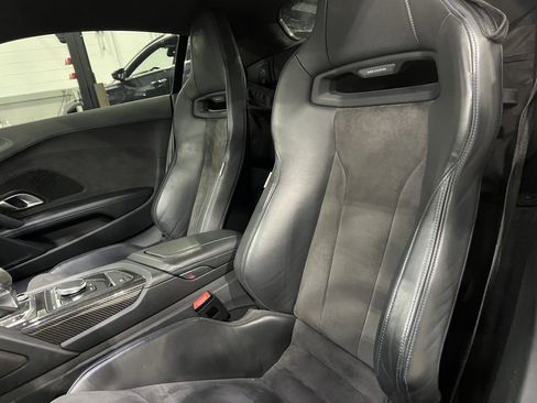 Used 2023 Audi R8 V10 performance w/ R8 Performance Design Package image 33