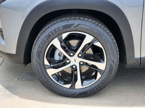 Used 2026 Chevrolet Trax RS w/ Driver Confidence Package FWD image 11
