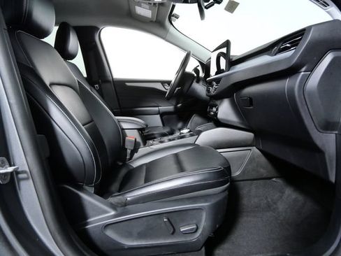 Certified 2025 Ford Escape Platinum AWD/4WD image 11