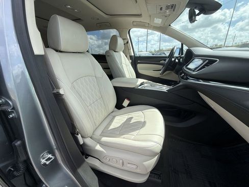 Used 2024 Buick Enclave Avenir image 34