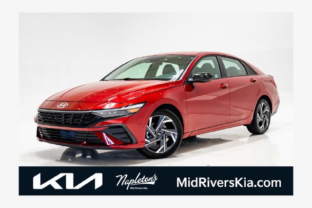 Used 2025 Hyundai Elantra Sport FWD image 1