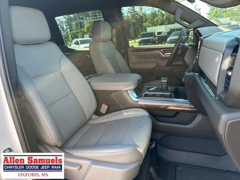 Used 2024 Chevrolet Silverado 1500 RST AWD/4WD image 13