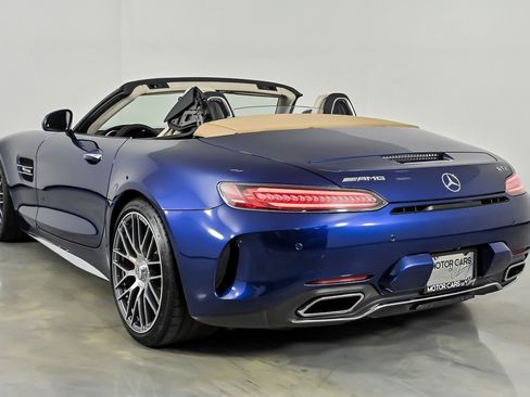 Used 2018 Mercedes-Benz AMG GT C image 8