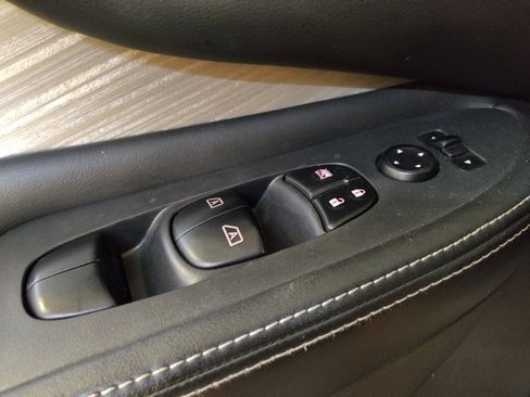 Used 2017 Nissan Murano S w/ Visibility Package FWD image 27